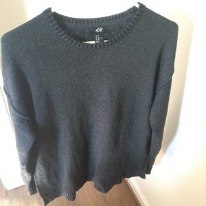 H&M Sweater - Size M